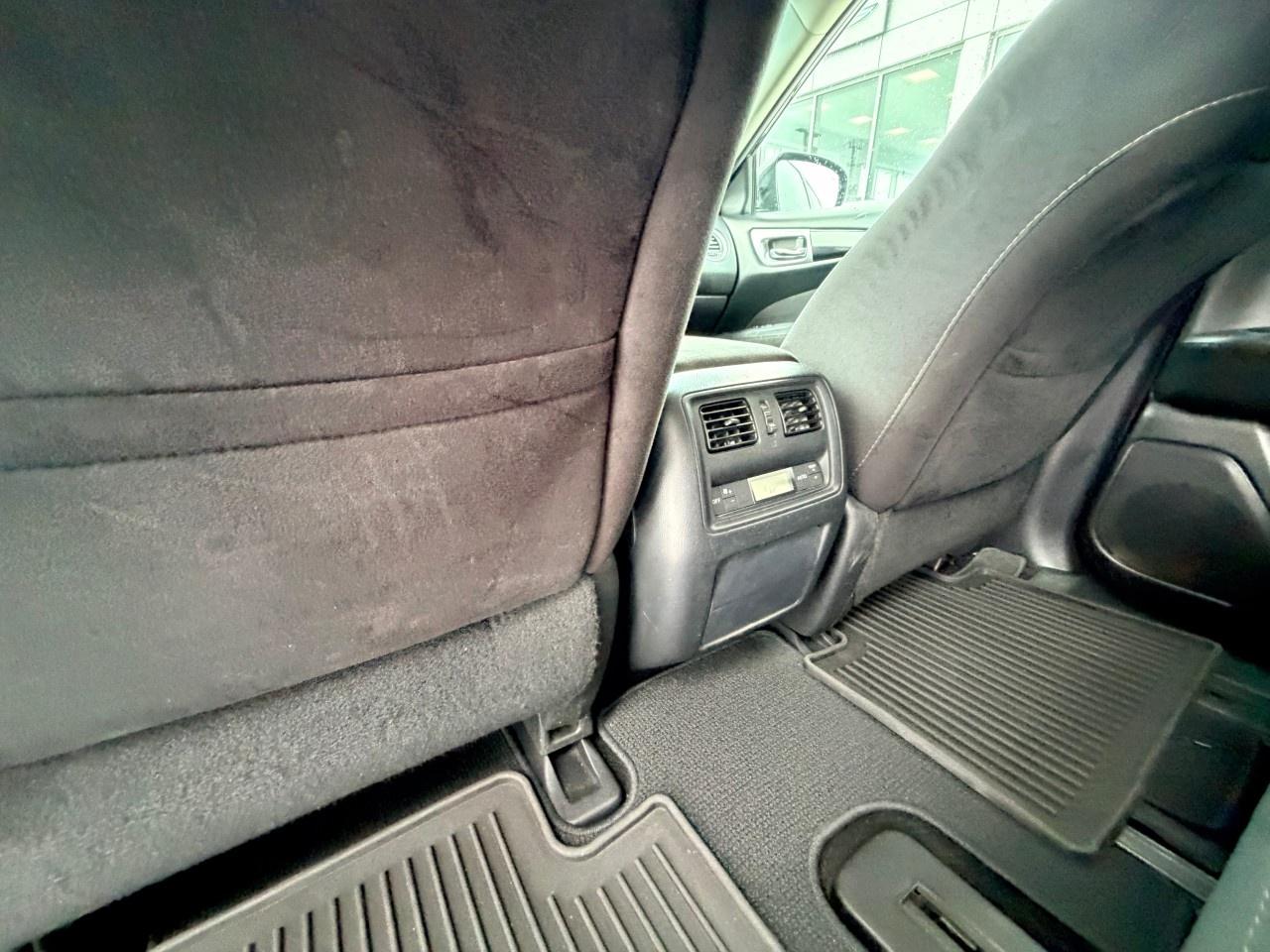 2016 Nissan Pathfinder 4WD 4dr SV Photo