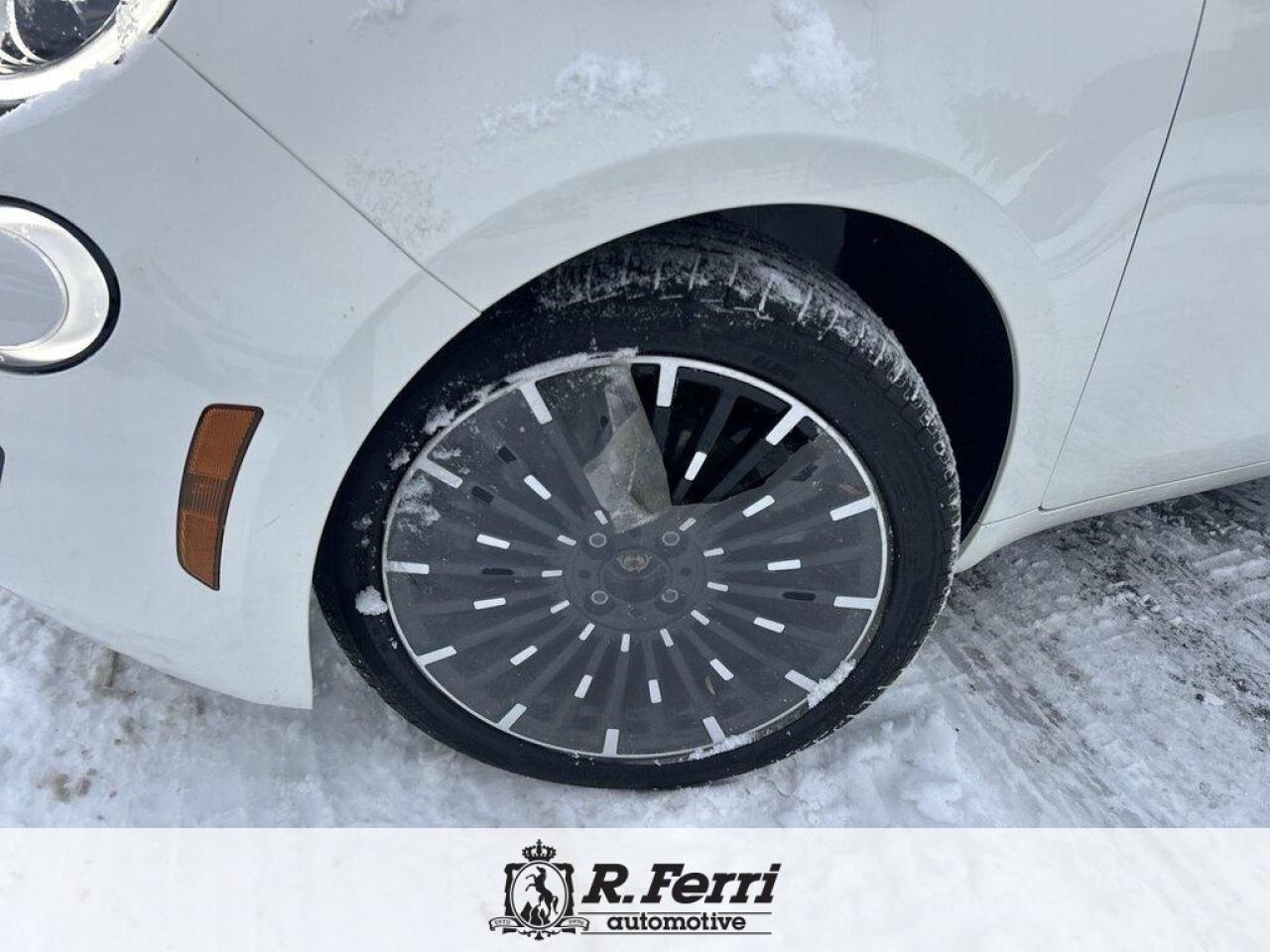 2025 Fiat 500E Base 2dr Hatchback Photo