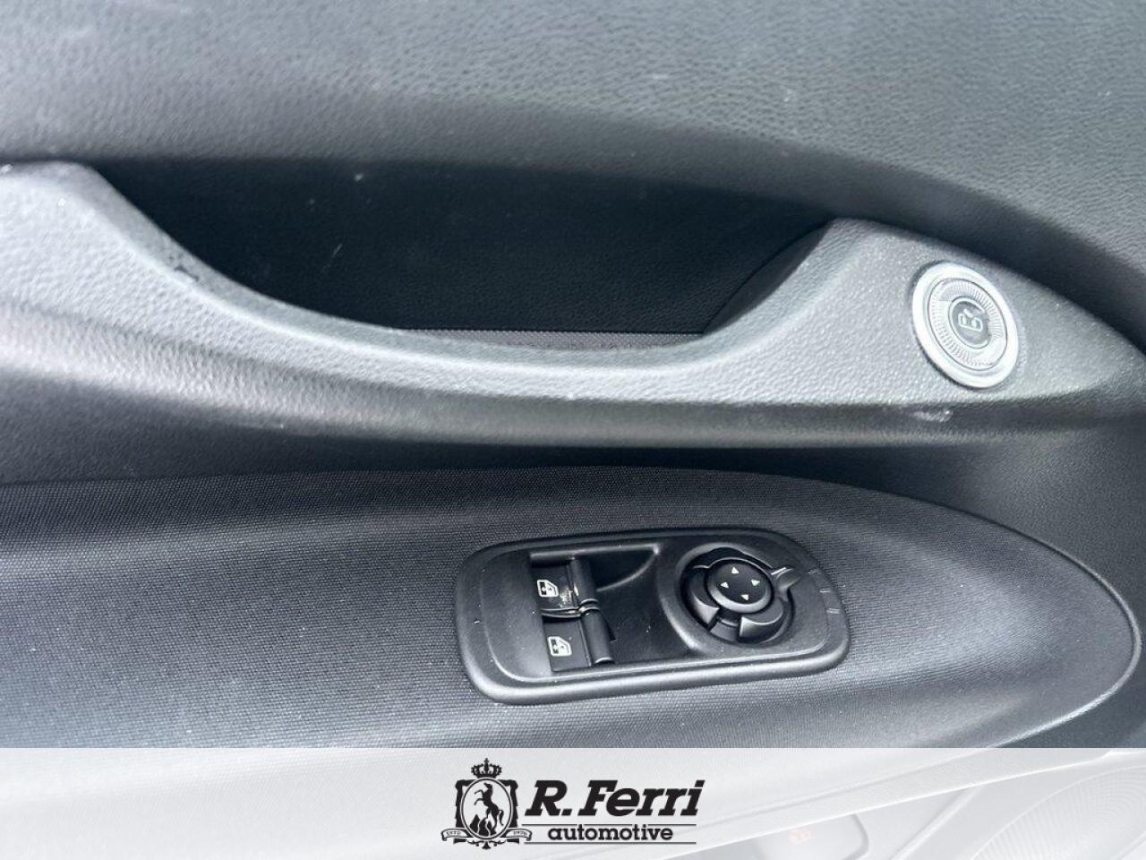 2025 Fiat 500E Base 2dr Hatchback Photo