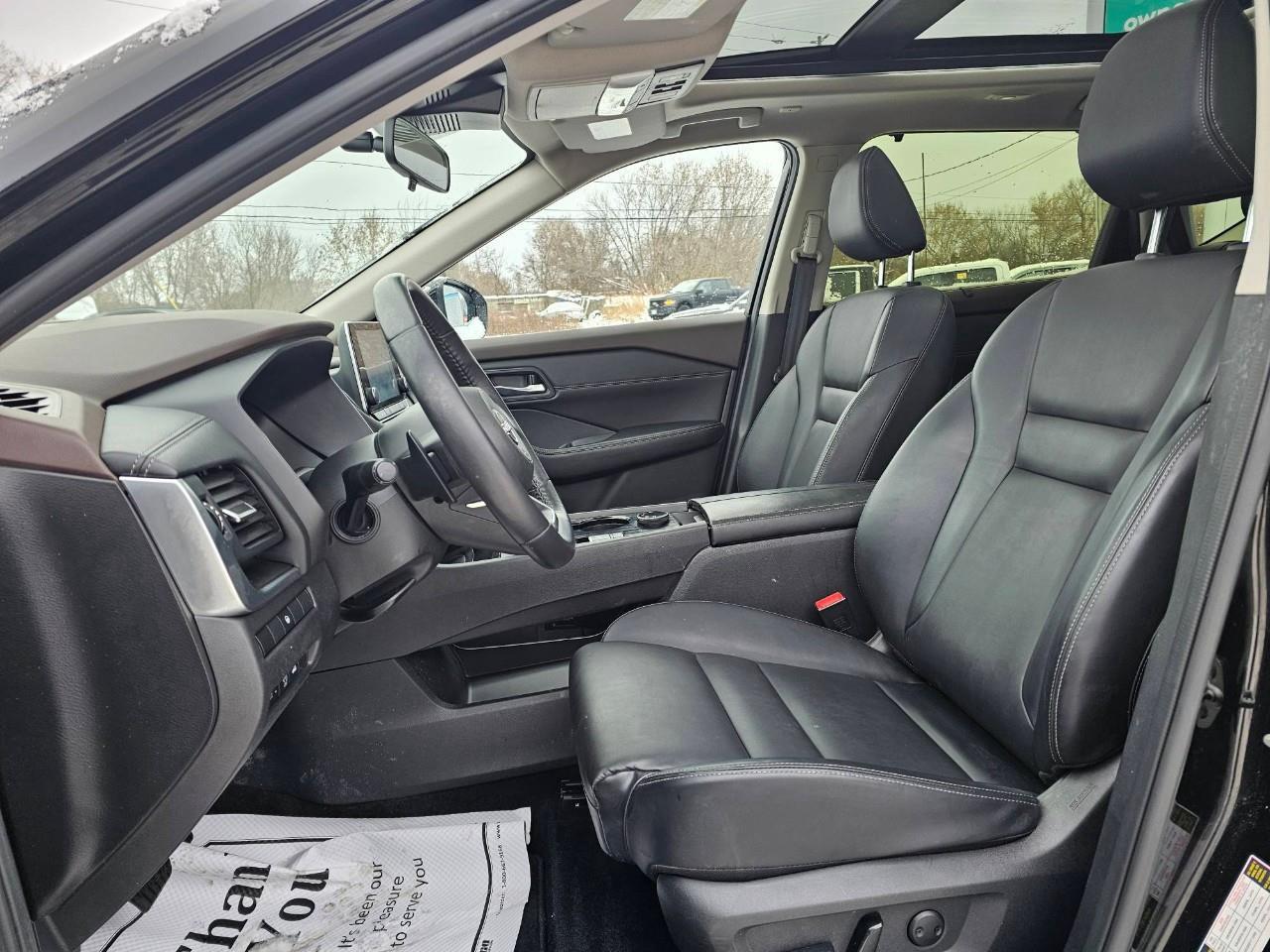 2023 Nissan Rogue SV Midnight Edition 4dr All-Wheel Drive Sport Utility Photo