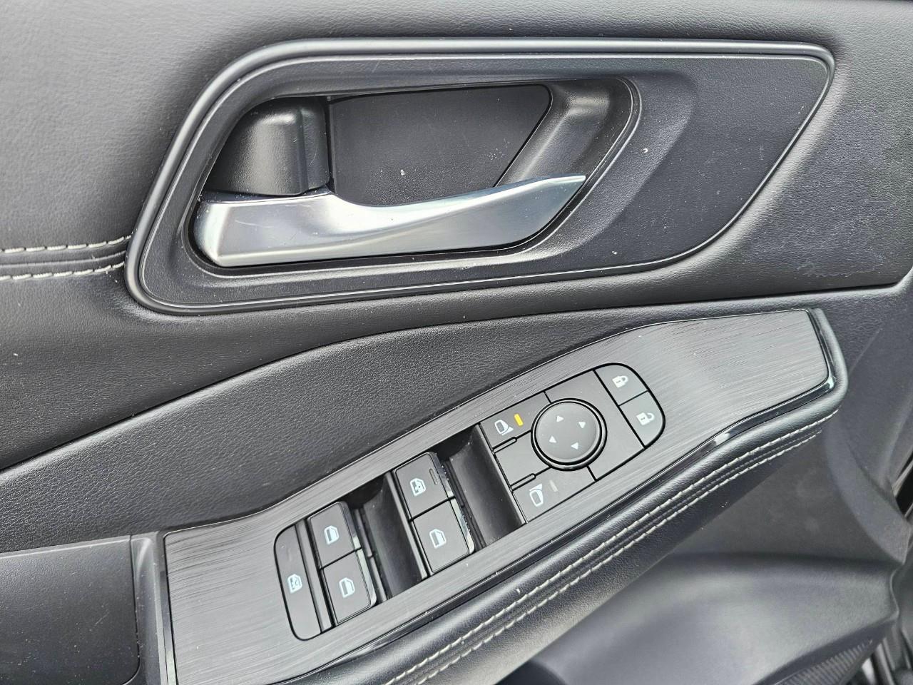 2023 Nissan Rogue SV Midnight Edition 4dr All-Wheel Drive Sport Utility Photo