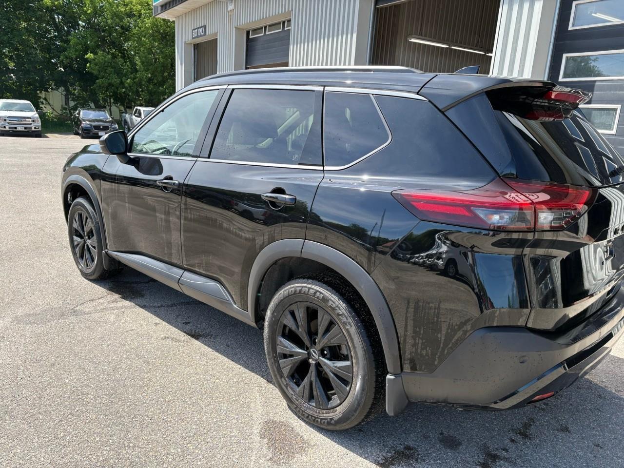 2023 Nissan Rogue SV Midnight Edition 4dr All-Wheel Drive Sport Utility Photo
