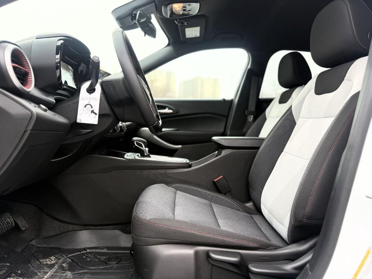 2026 Chevrolet Trax 1RS 4dr Front-Wheel Drive Photo