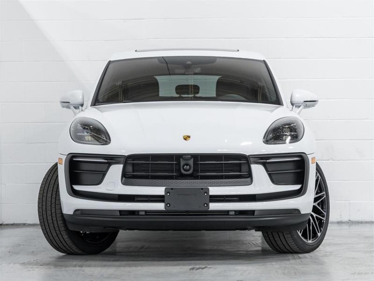 2026 Porsche Macan  Photo