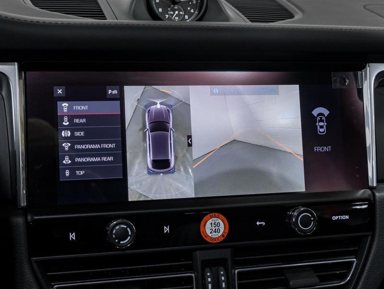 2026 Porsche Macan  Photo