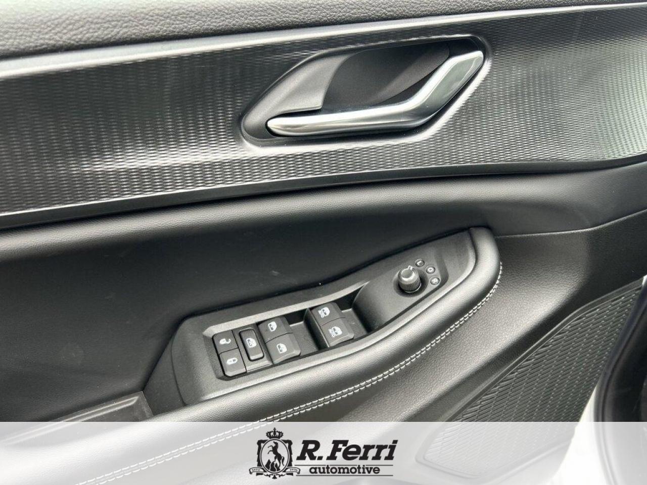 2025 Jeep Grand Cherokee L Laredo 4dr 4x4 Photo