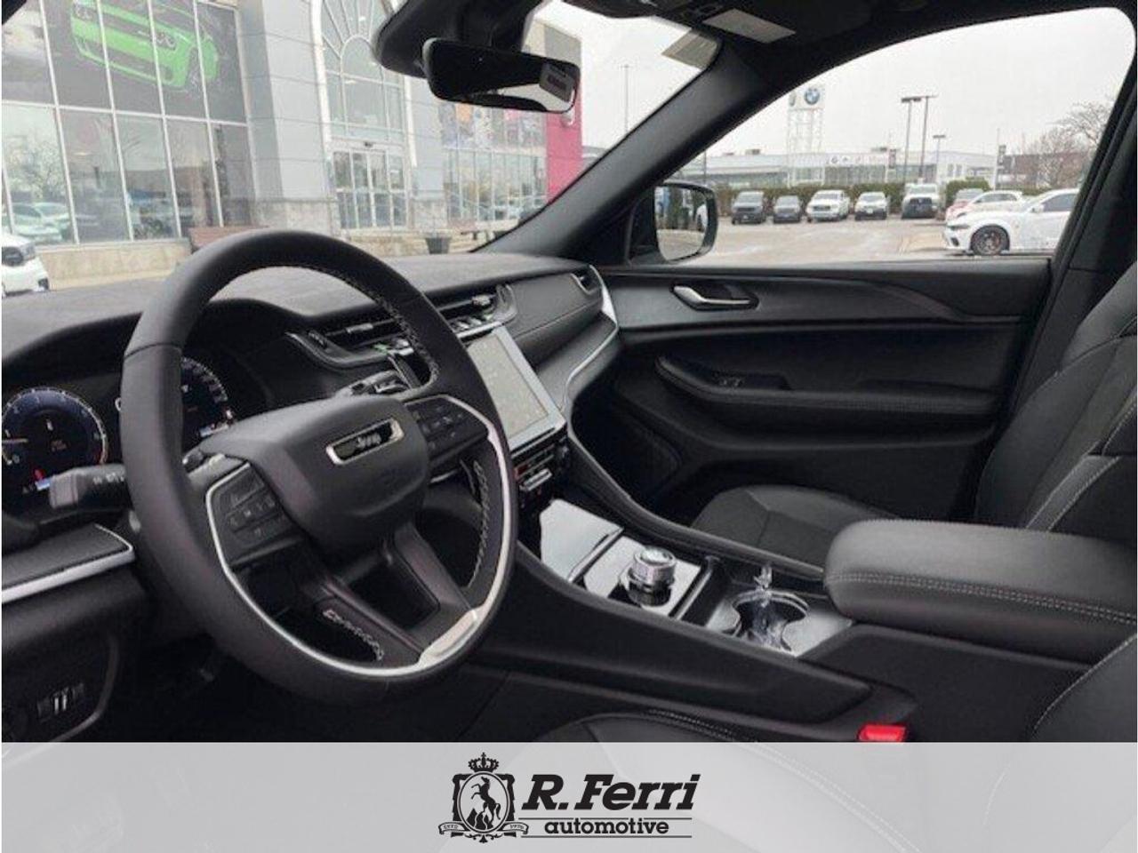 2025 Jeep Grand Cherokee L Laredo 4dr 4x4 Photo