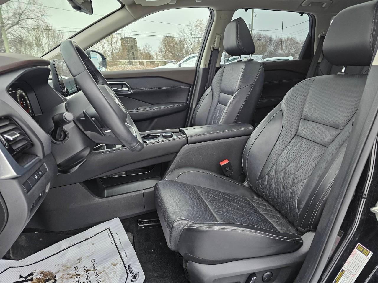 2023 Nissan Rogue Platinum 4dr All-Wheel Drive Sport Utility Photo