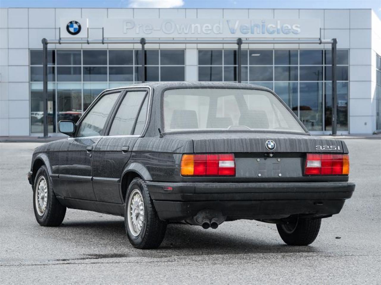 1990 BMW 325i  Photo