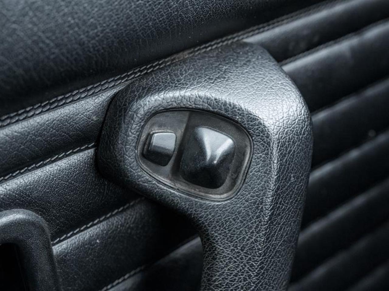 1990 BMW 325i  Photo