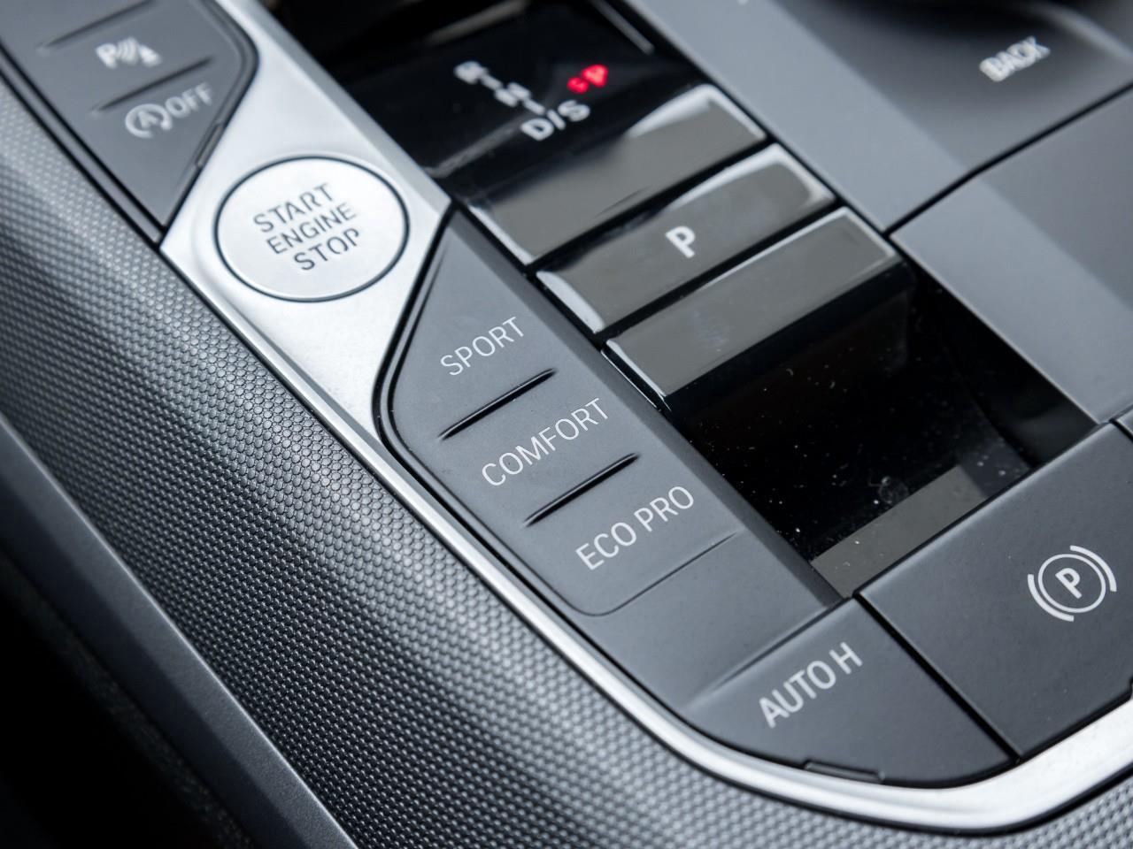 2023 BMW 230 i xDrive 2dr All-Wheel Drive Coupe Photo