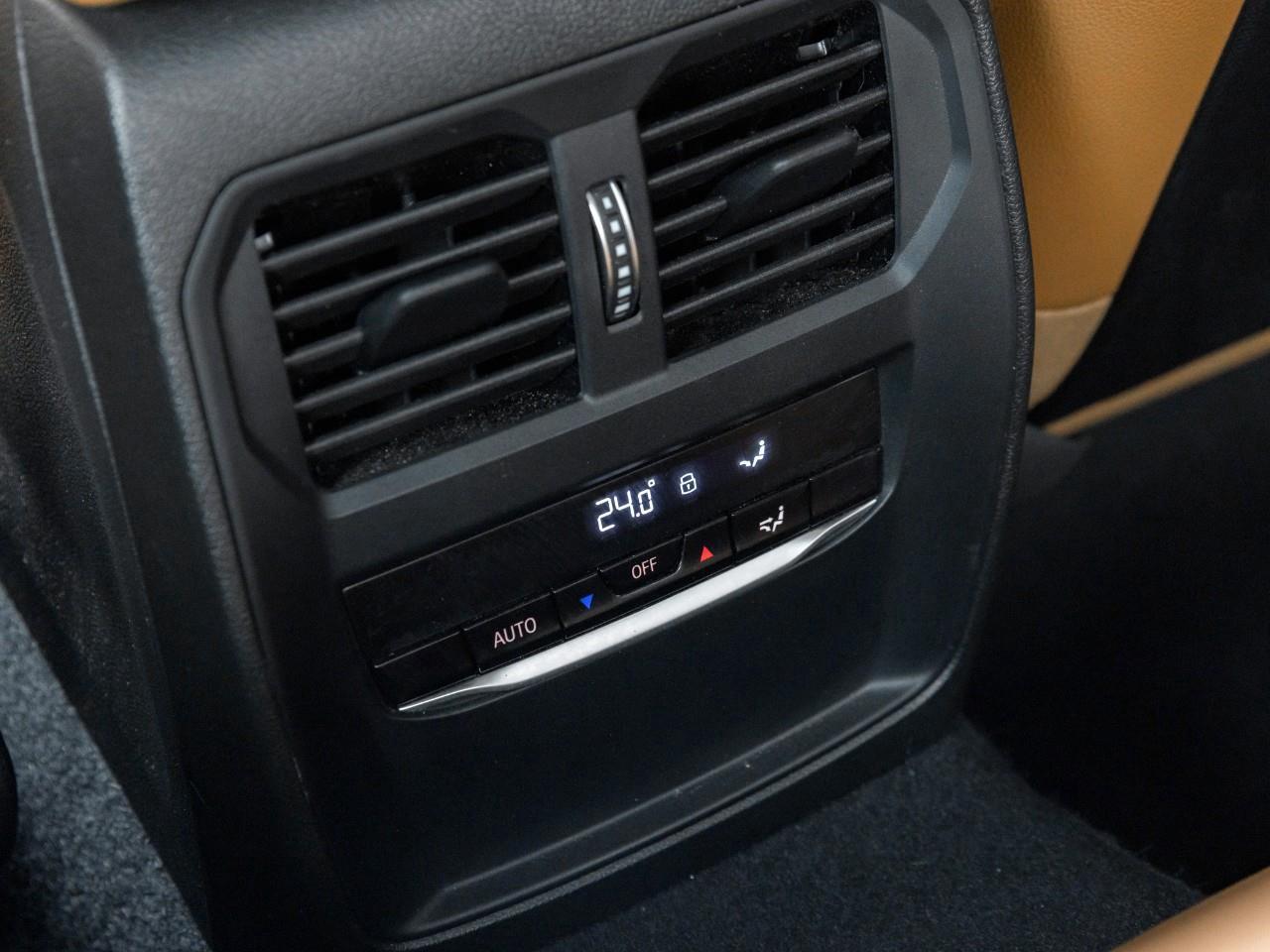 2023 BMW 230 i xDrive 2dr All-Wheel Drive Coupe Photo