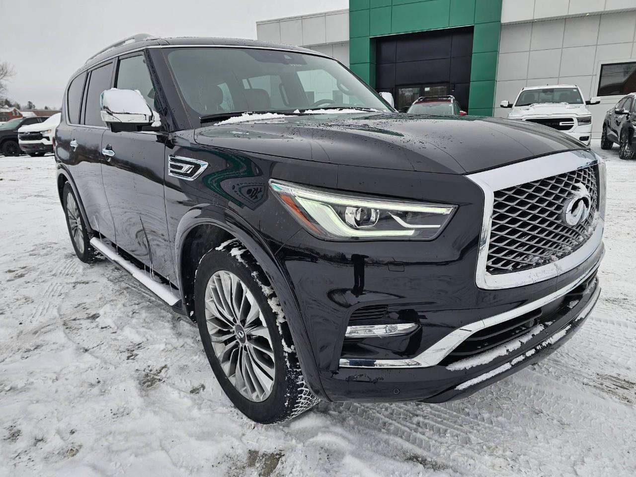 2021 Infiniti QX80 ProACTIVE 7 Passenger 4dr 4x4 Photo2