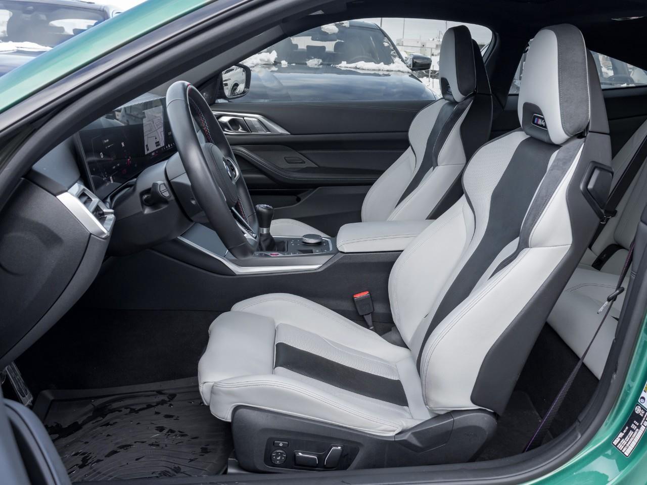 2025 BMW M4 Base 2dr Rear-Wheel Drive Coupe Photo