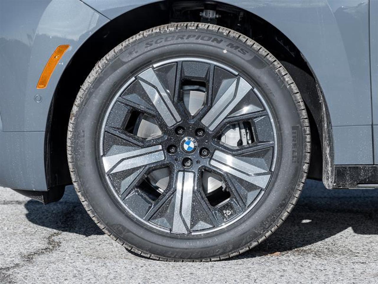 2026 BMW iX xDrive60 4dr All-Wheel Drive Sports Activity Vehicle Photo4