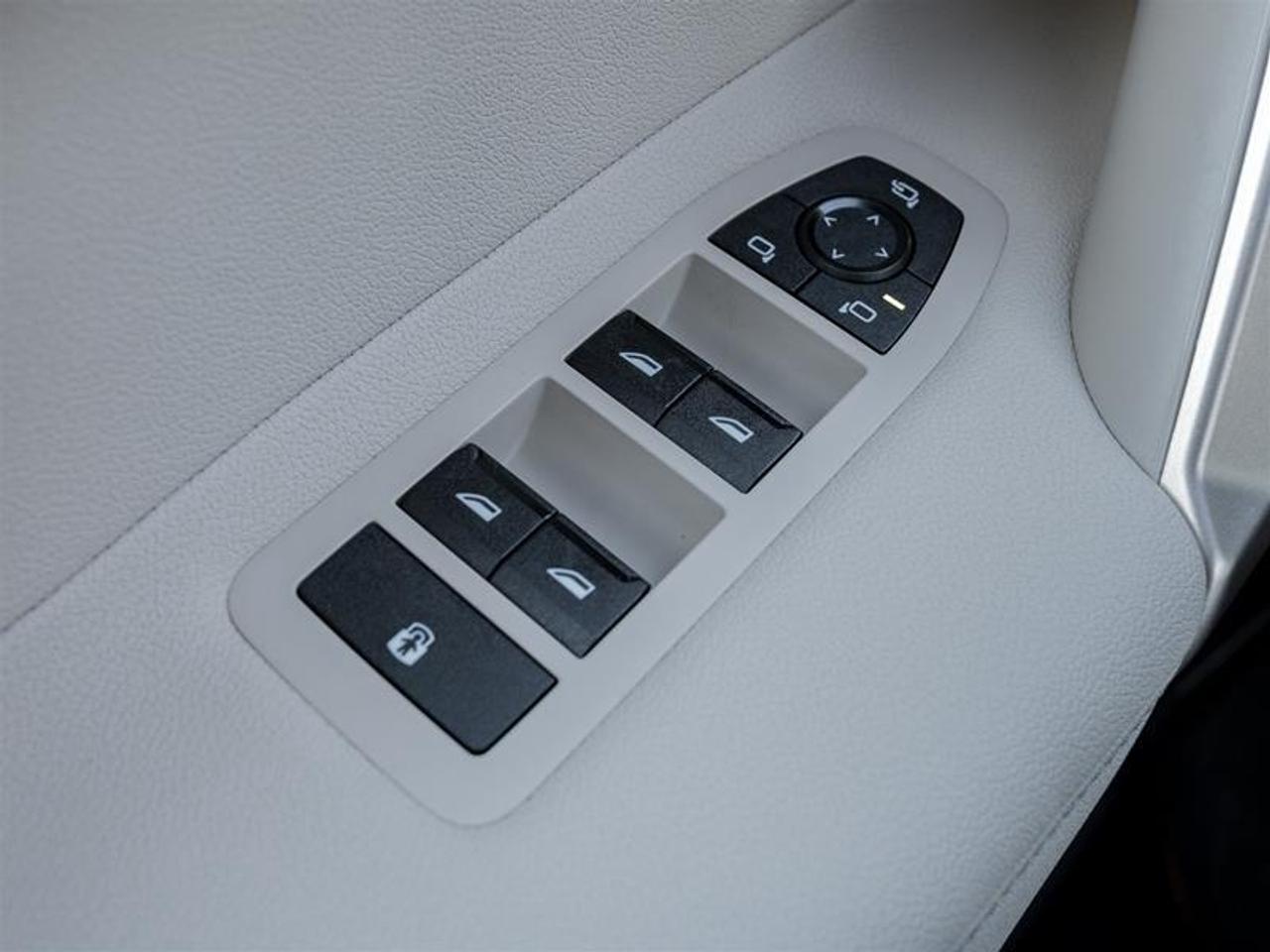 2026 BMW iX xDrive60 4dr All-Wheel Drive Sports Activity Vehicle Photo