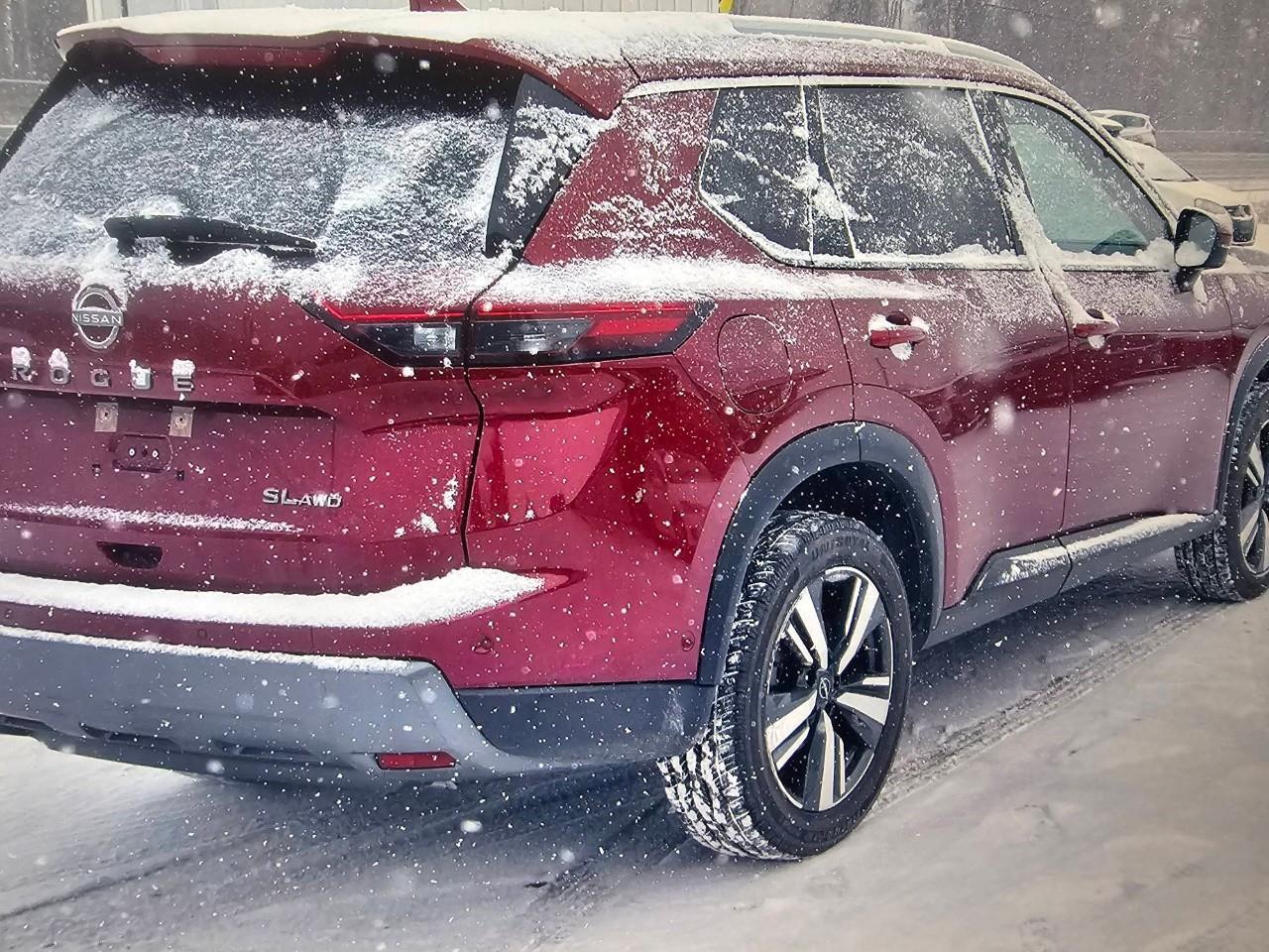 2024 Nissan Rogue SL 4dr All-Wheel Drive Sport Utility Photo