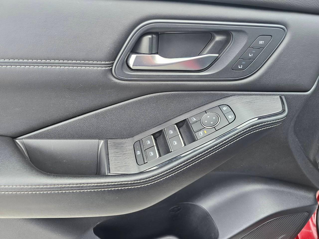 2024 Nissan Rogue SL 4dr All-Wheel Drive Sport Utility Photo