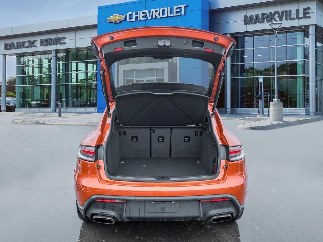 2025 Porsche Macan  Photo