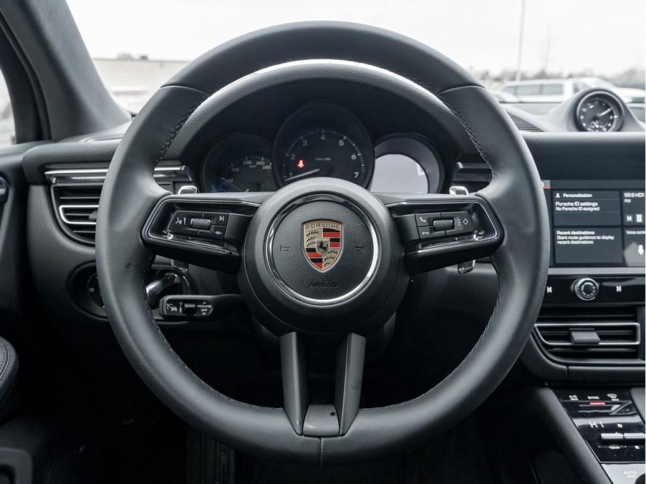 2025 Porsche Macan  Photo