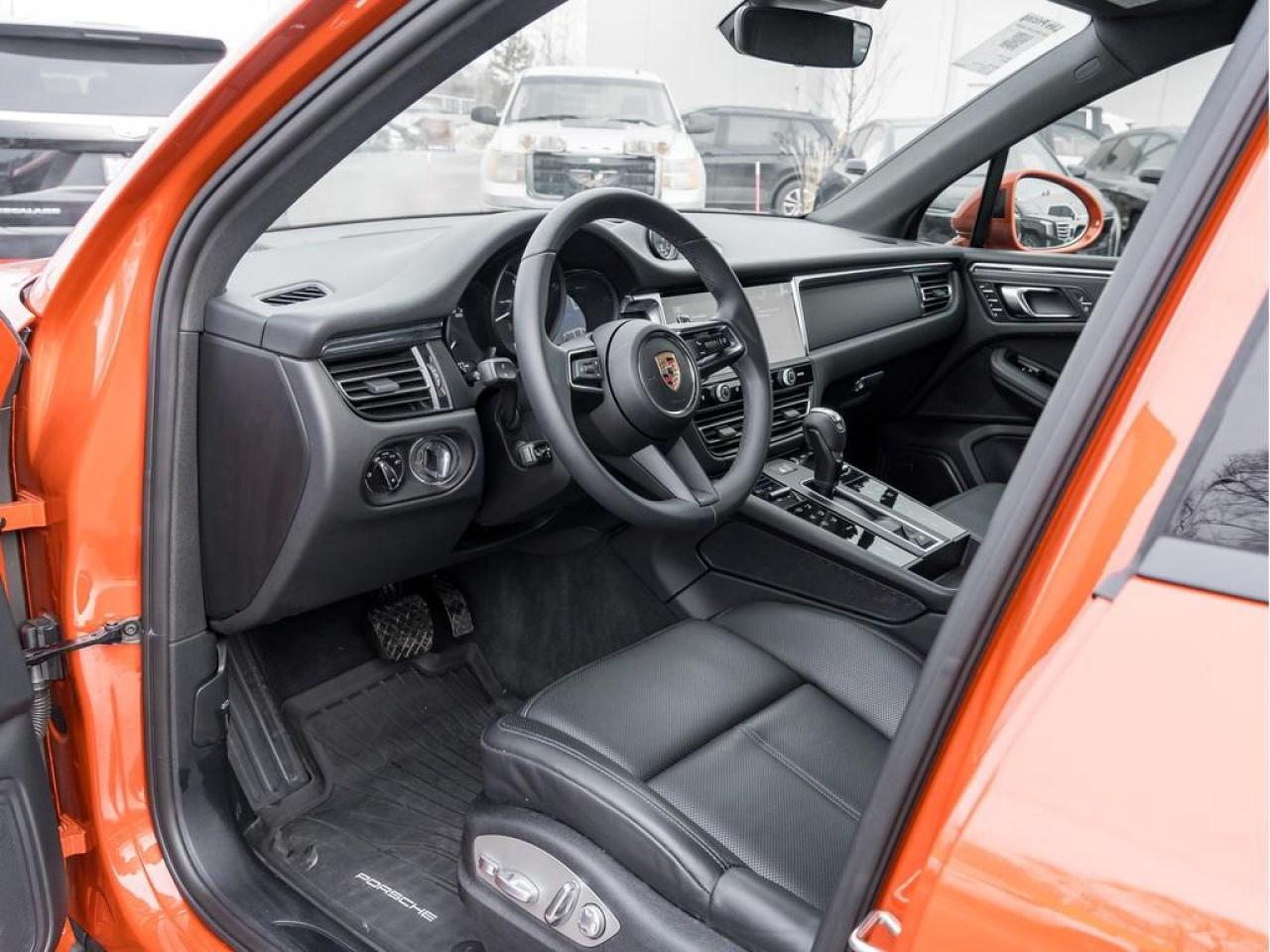 2025 Porsche Macan  Photo