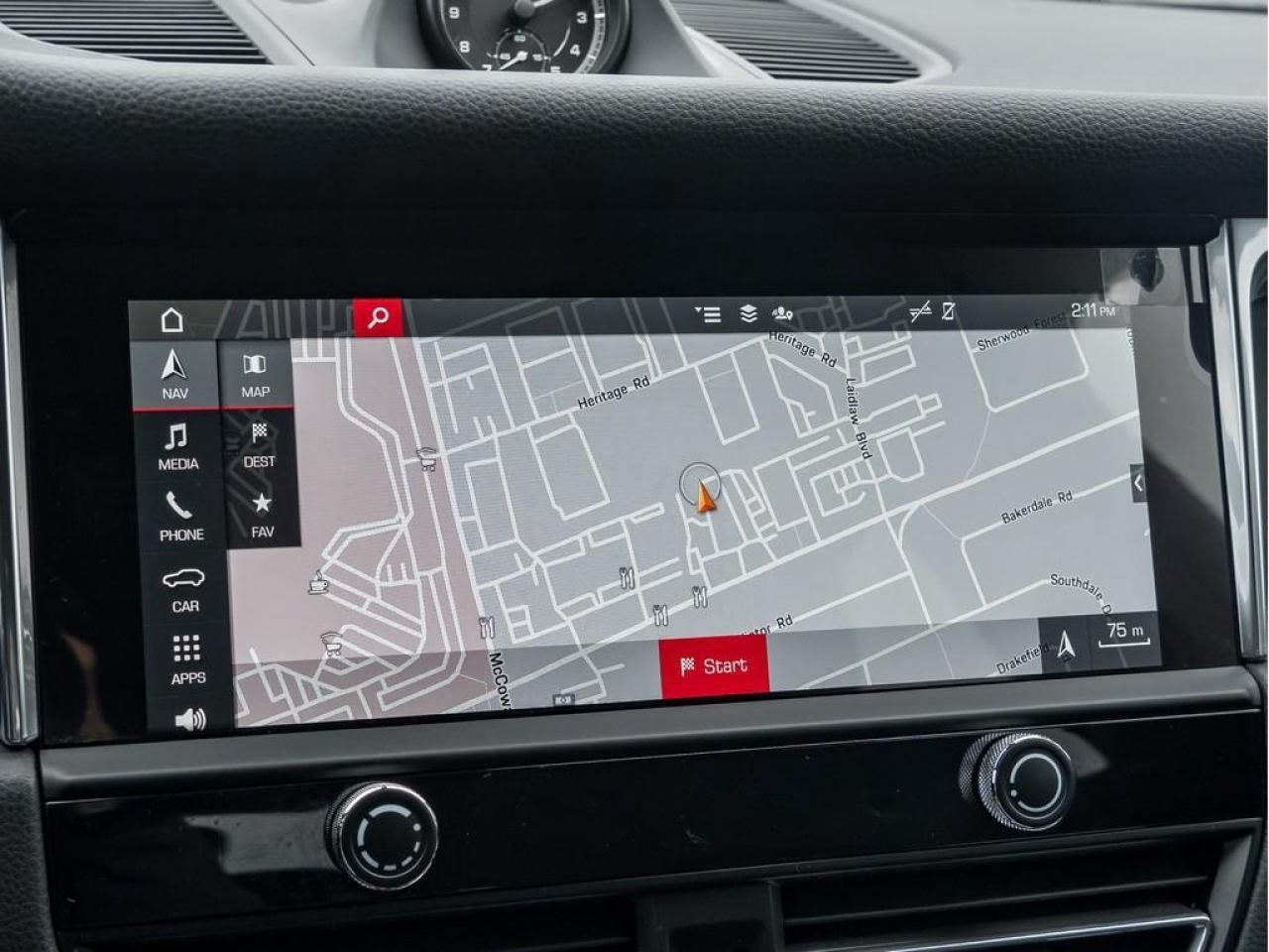 2025 Porsche Macan  Photo