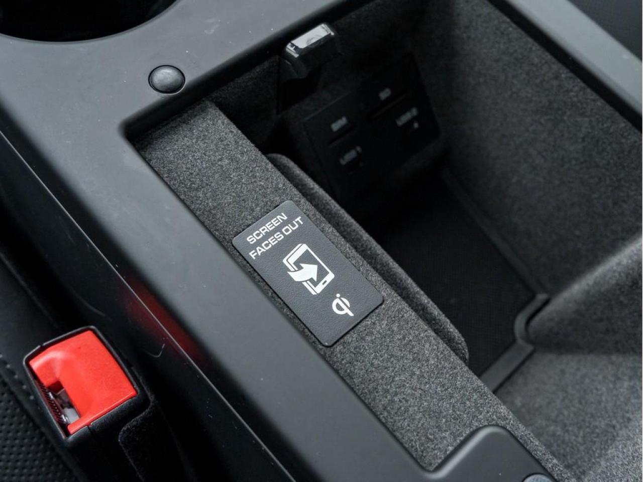 2025 Porsche Macan  Photo