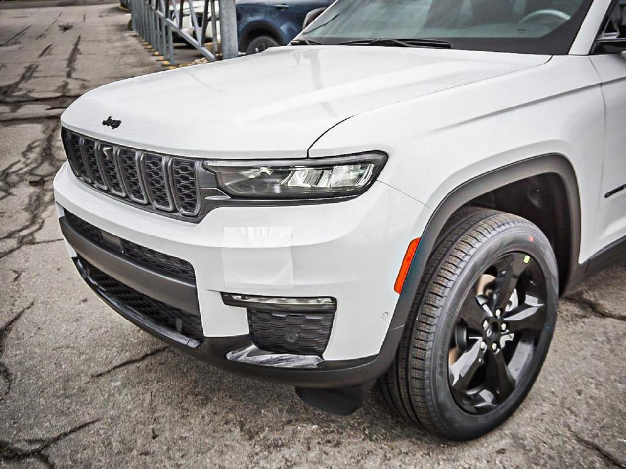 2025 Jeep Grand Cherokee L  Photo3