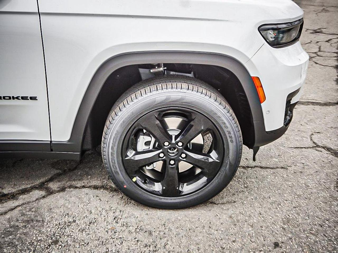 2025 Jeep Grand Cherokee L  Photo