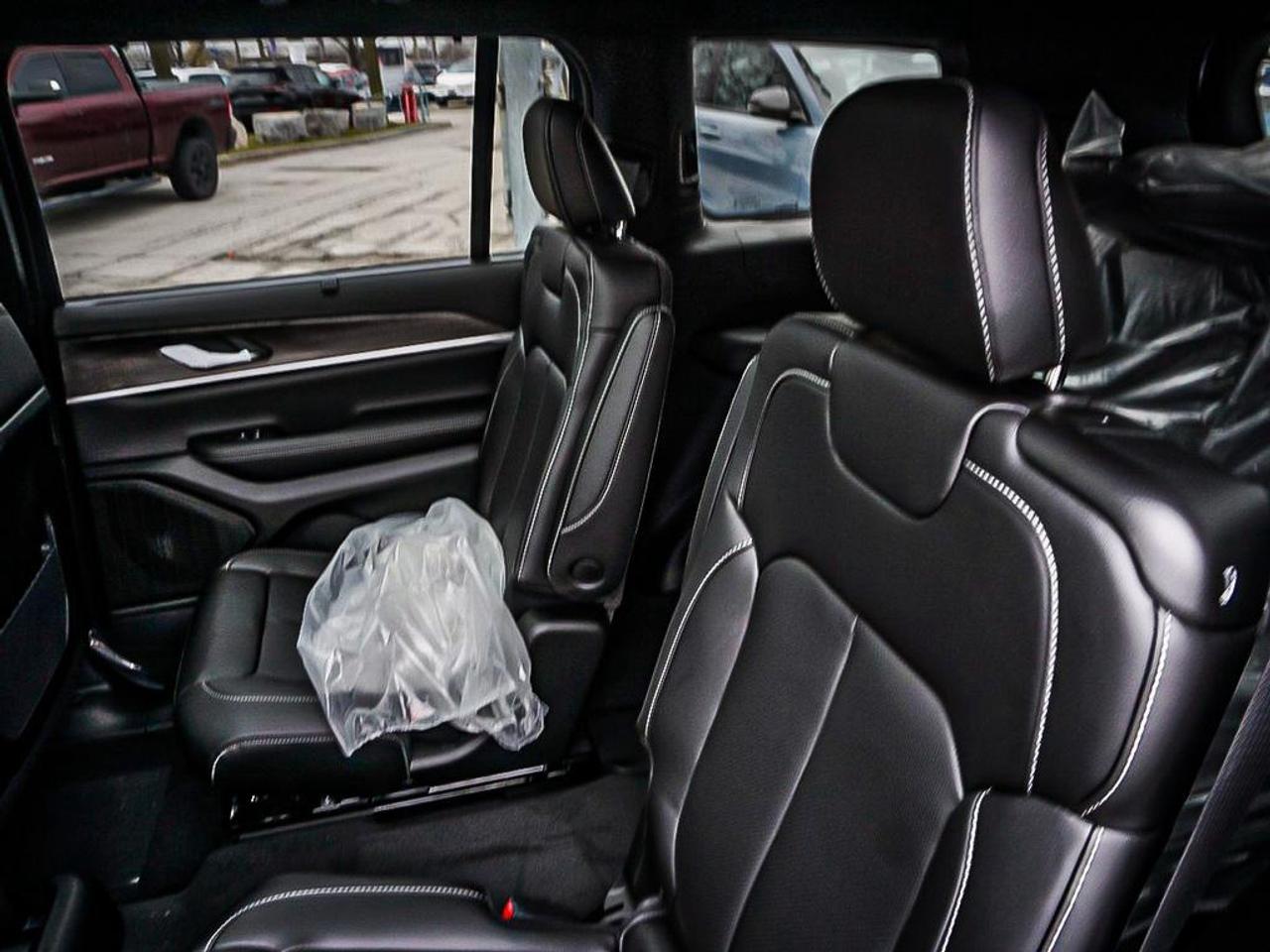 2025 Jeep Grand Cherokee L  Photo