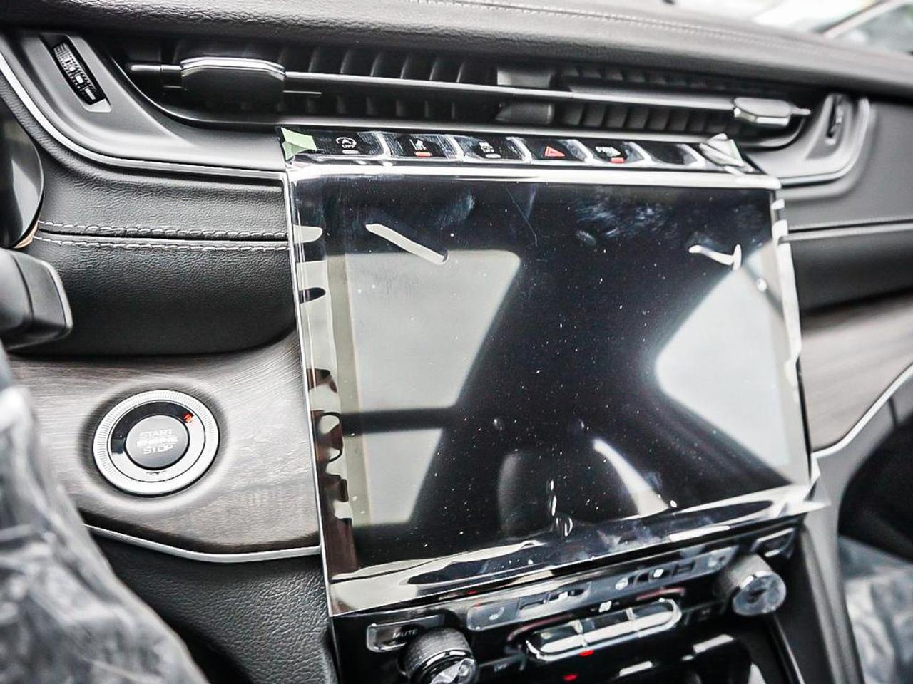 2025 Jeep Grand Cherokee L  Photo