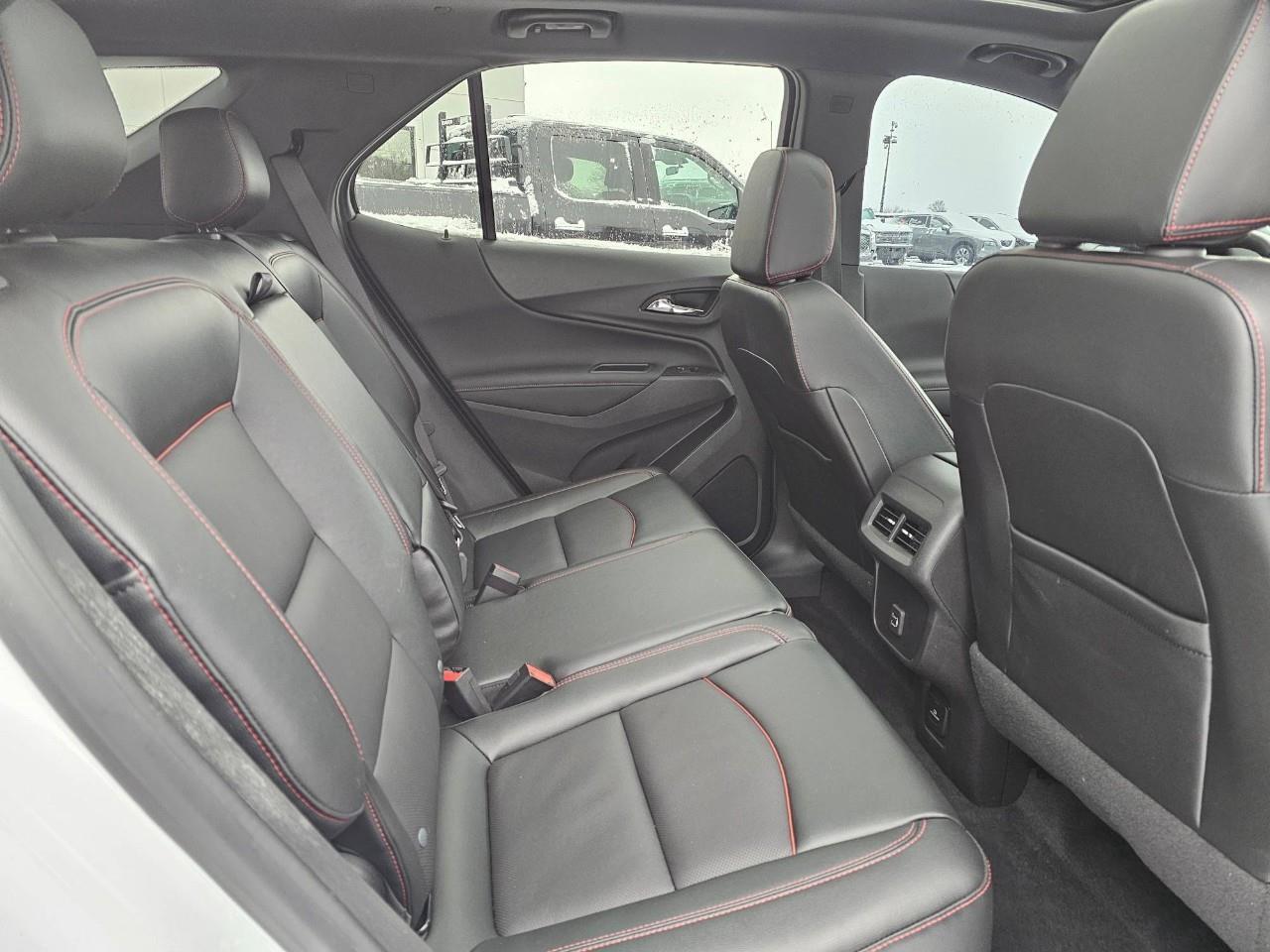 2024 Chevrolet Equinox RS 4dr All-Wheel Drive Photo