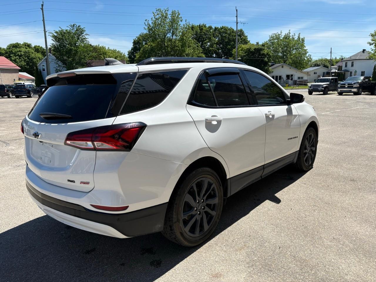 2024 Chevrolet Equinox RS 4dr All-Wheel Drive Photo
