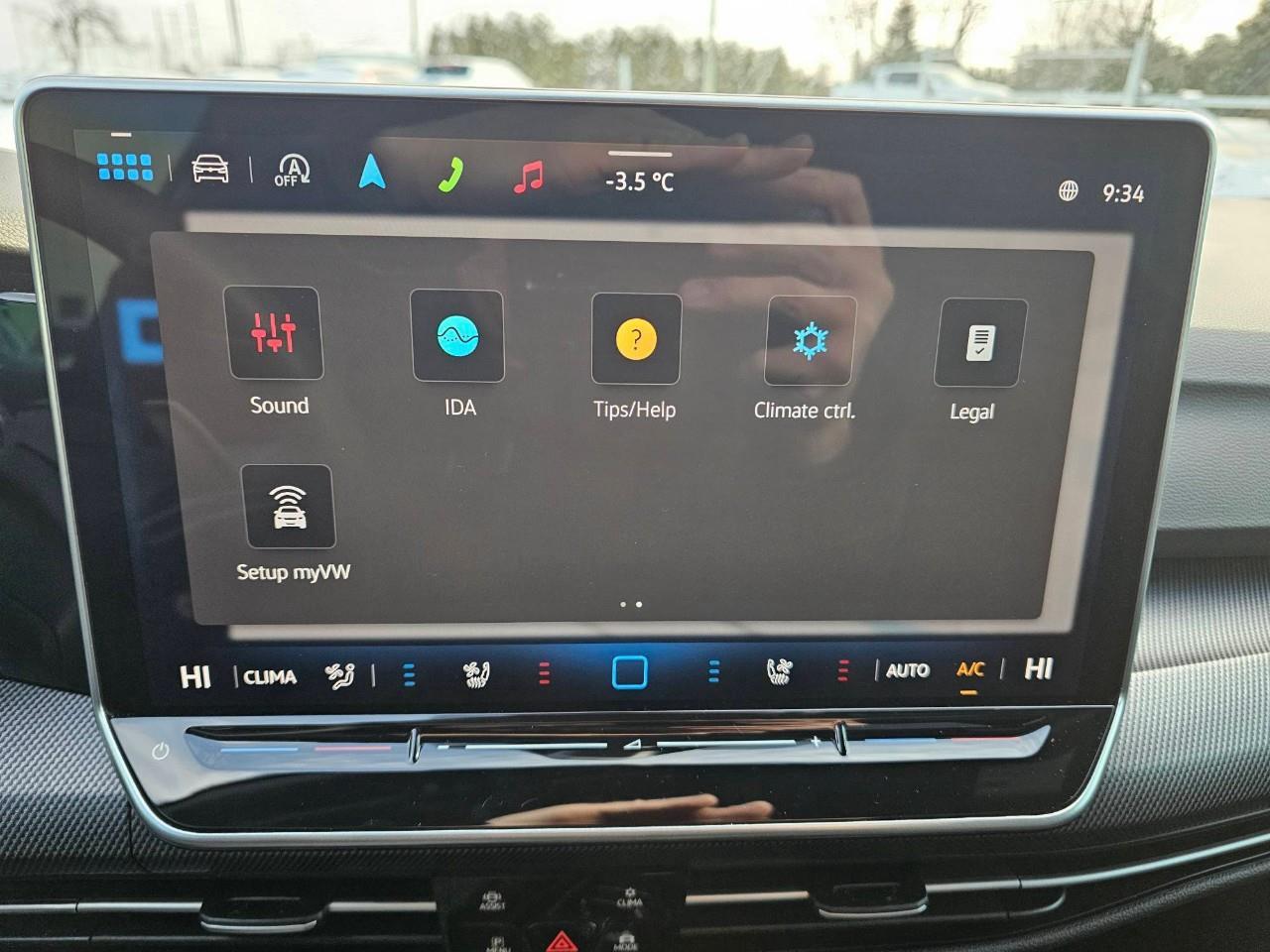 2025 Volkswagen Golf R Base 4dr All-Wheel Drive 4MOTION Hatchback Photo