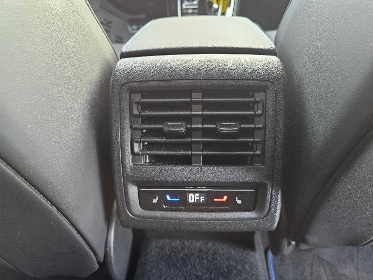 2025 Volkswagen Golf R Base 4dr All-Wheel Drive 4MOTION Hatchback Photo