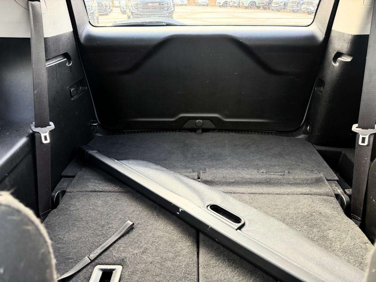 2022 GMC Acadia SLE All-wheel Drive Photo