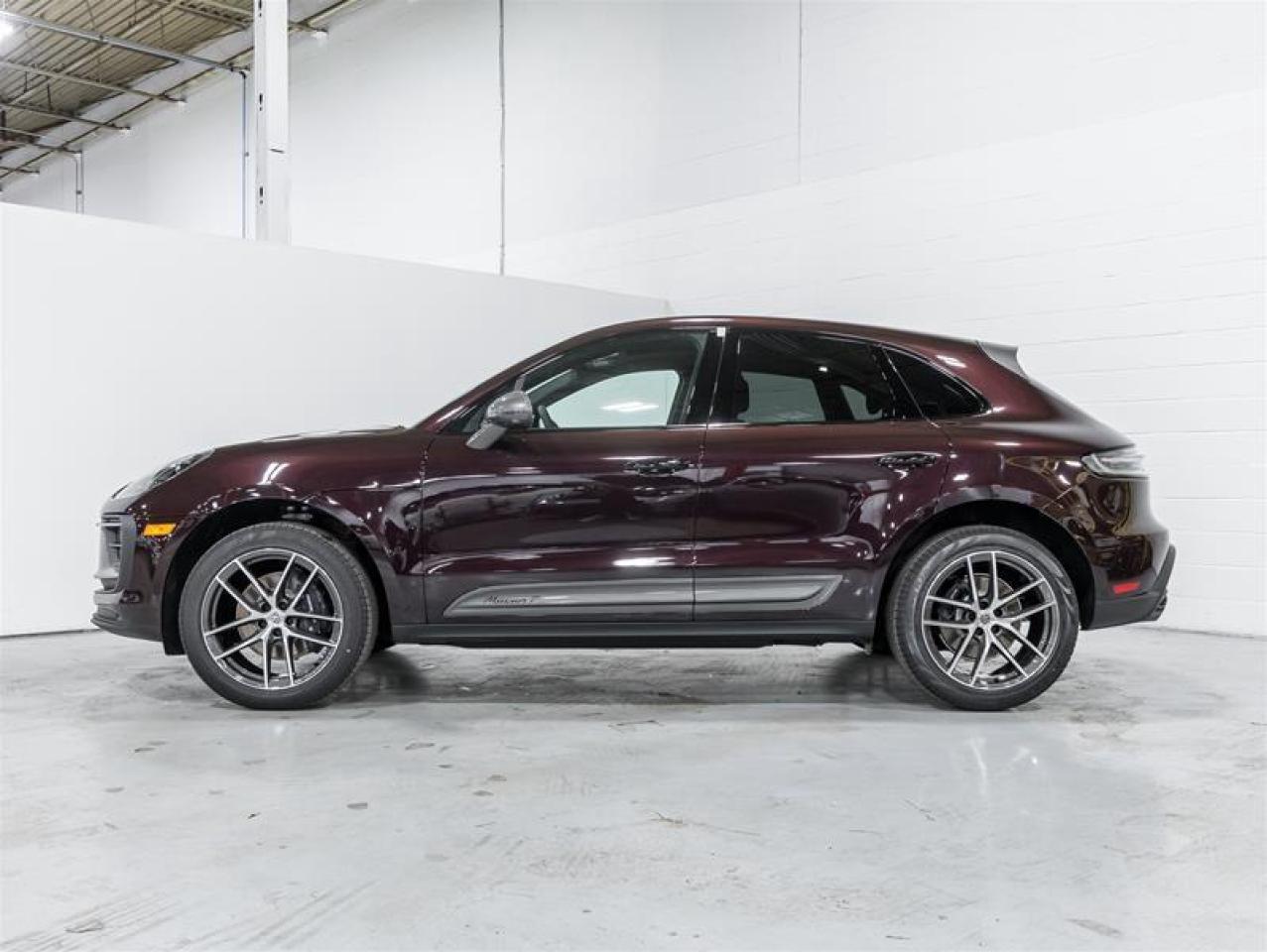 2026 Porsche Macan  Photo3