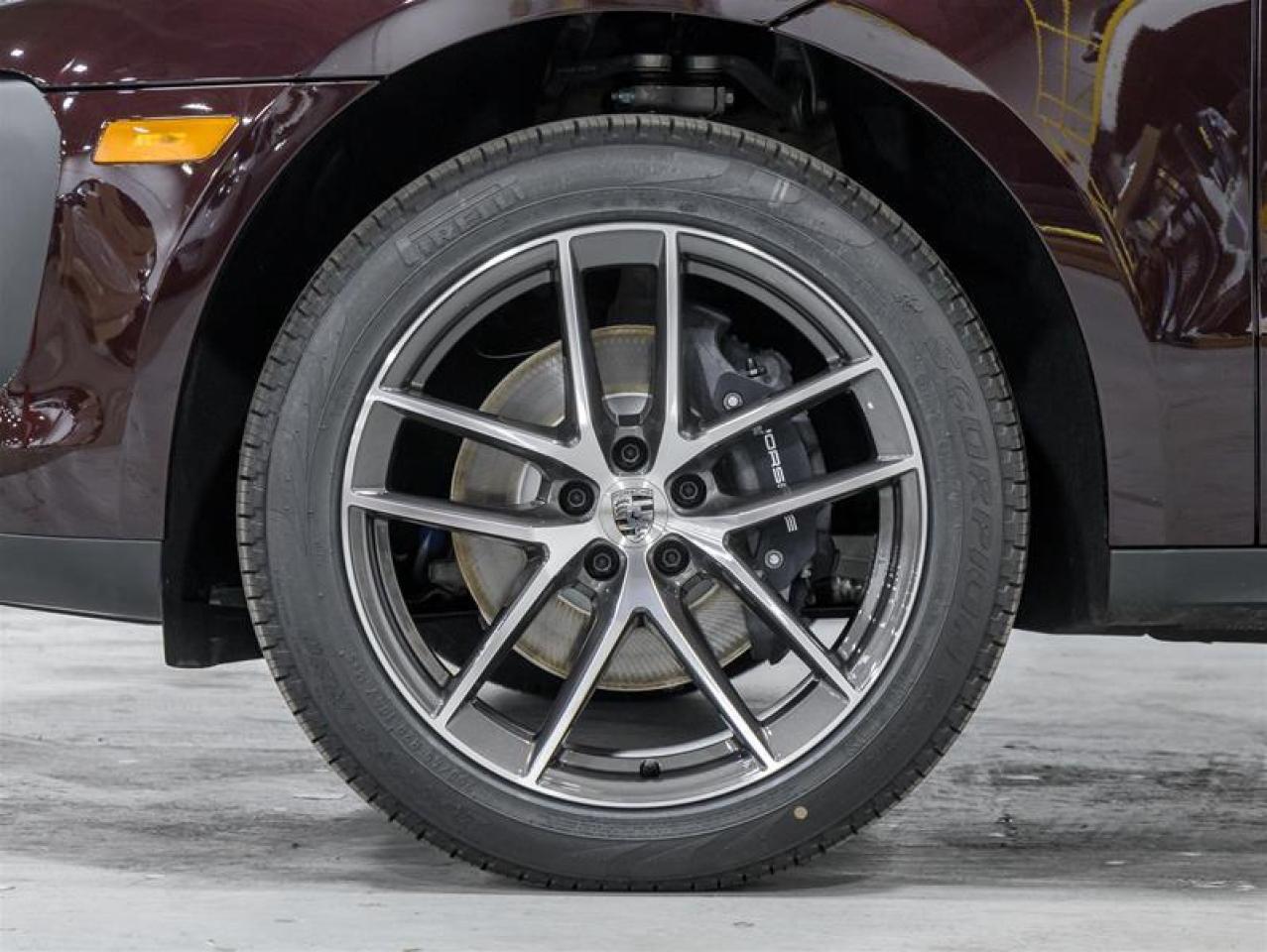 2026 Porsche Macan  Photo