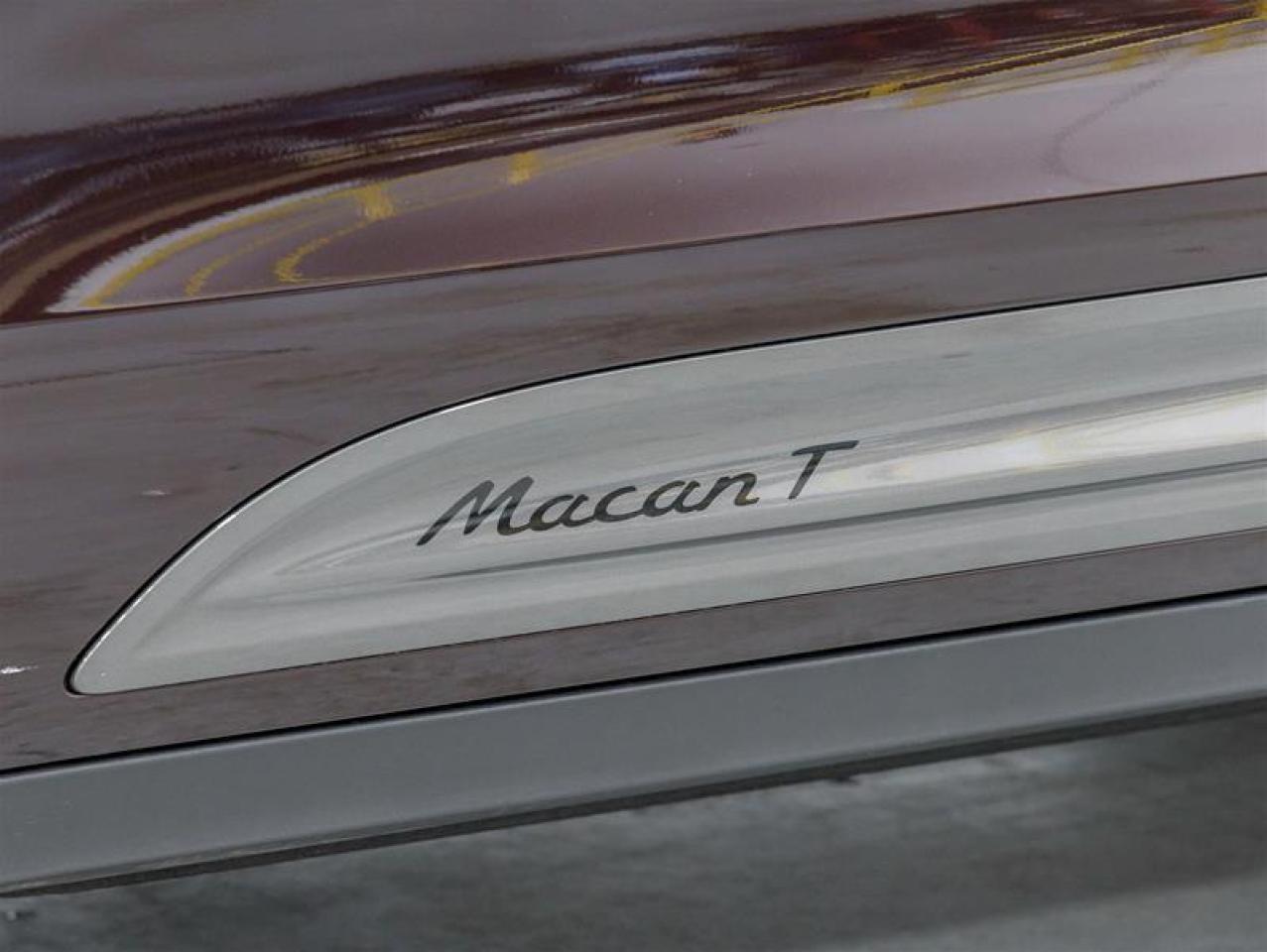 2026 Porsche Macan  Photo