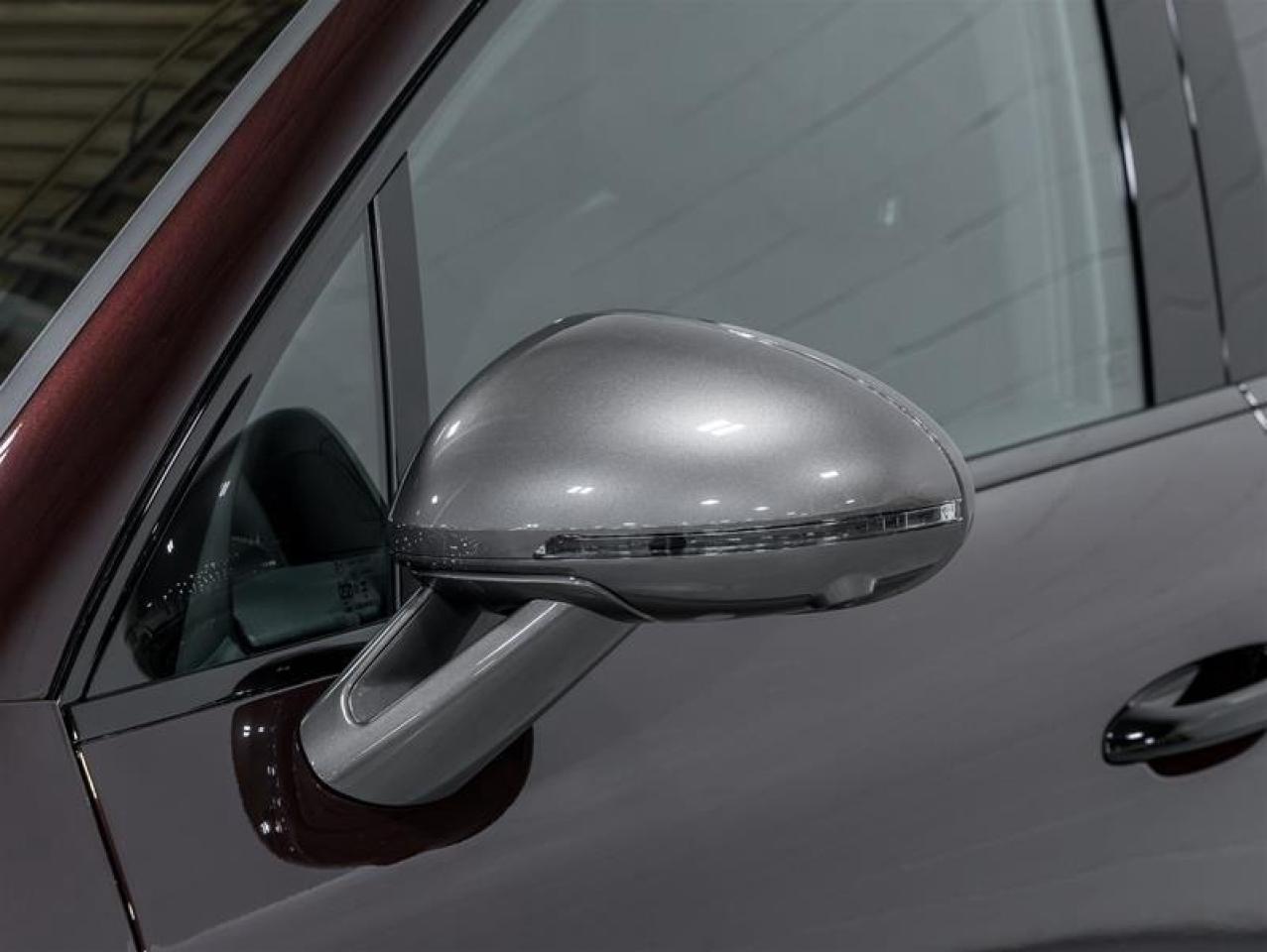 2026 Porsche Macan  Photo