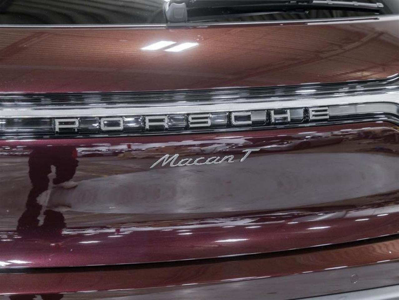 2026 Porsche Macan  Photo