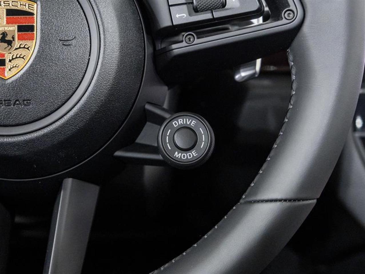 2026 Porsche Macan  Photo