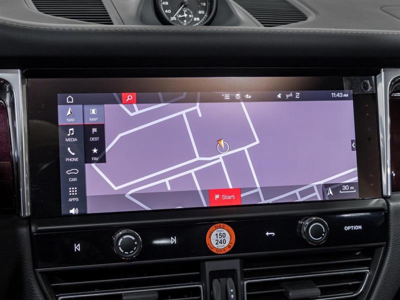 2026 Porsche Macan  Photo