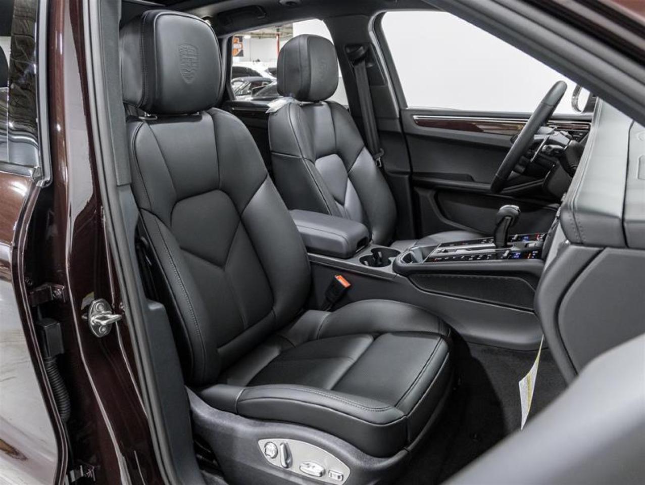 2026 Porsche Macan  Photo