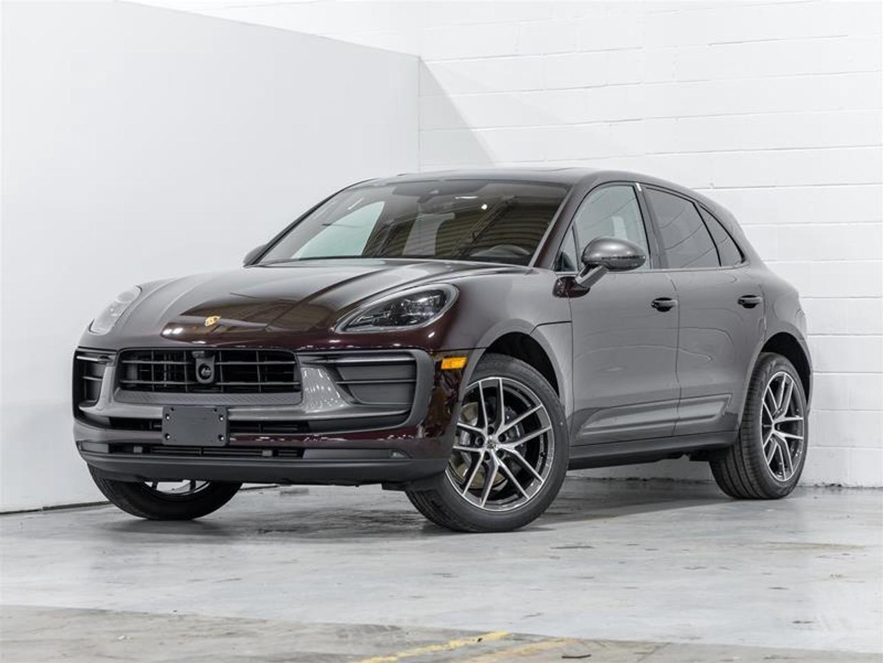 2026 Porsche Macan  Photo0