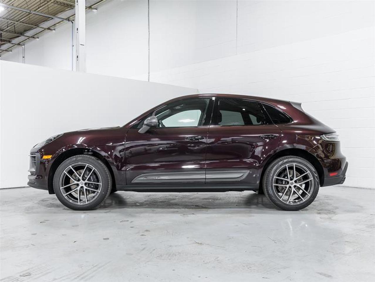 2026 Porsche Macan  Photo