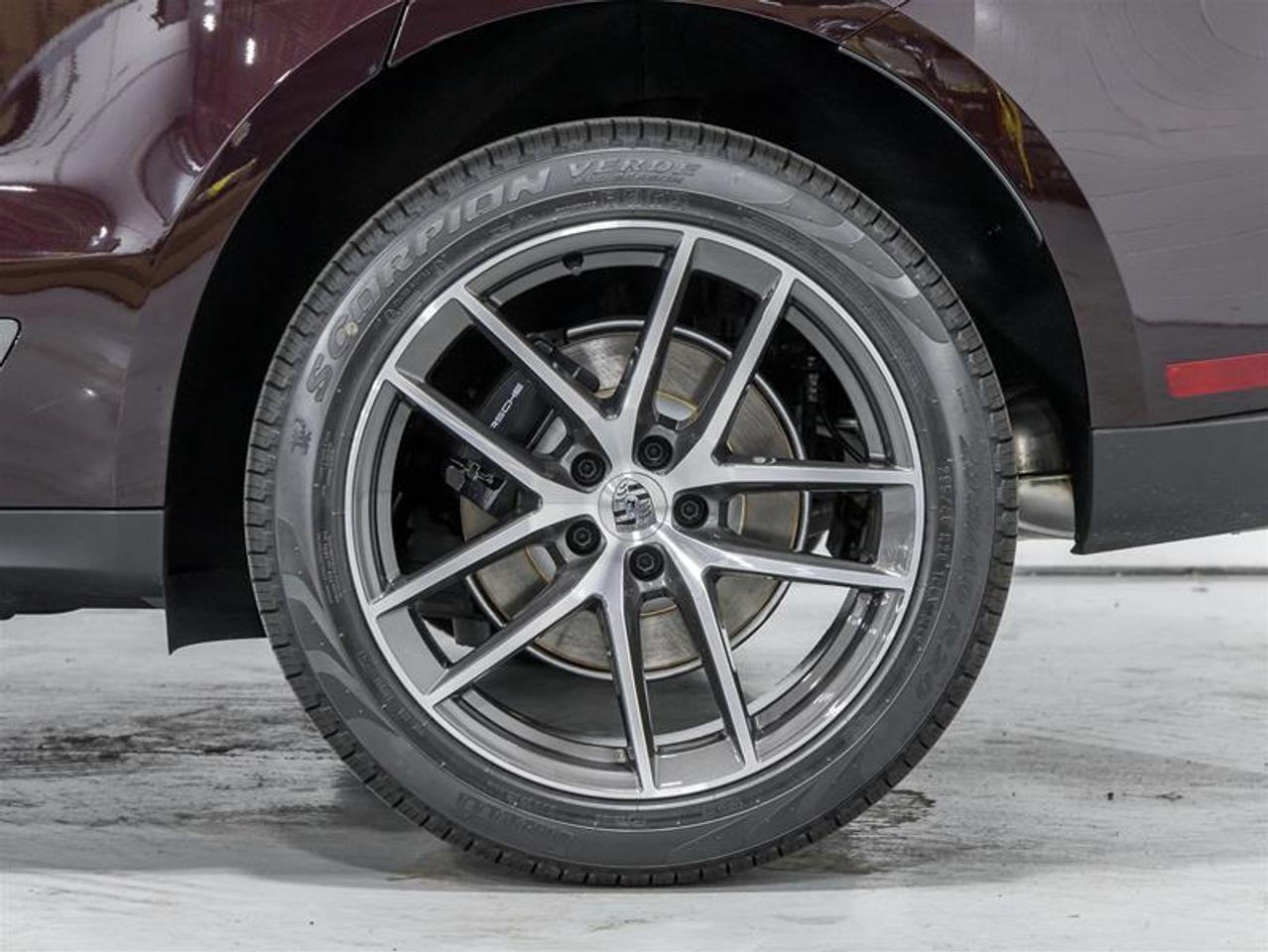 2026 Porsche Macan  Photo
