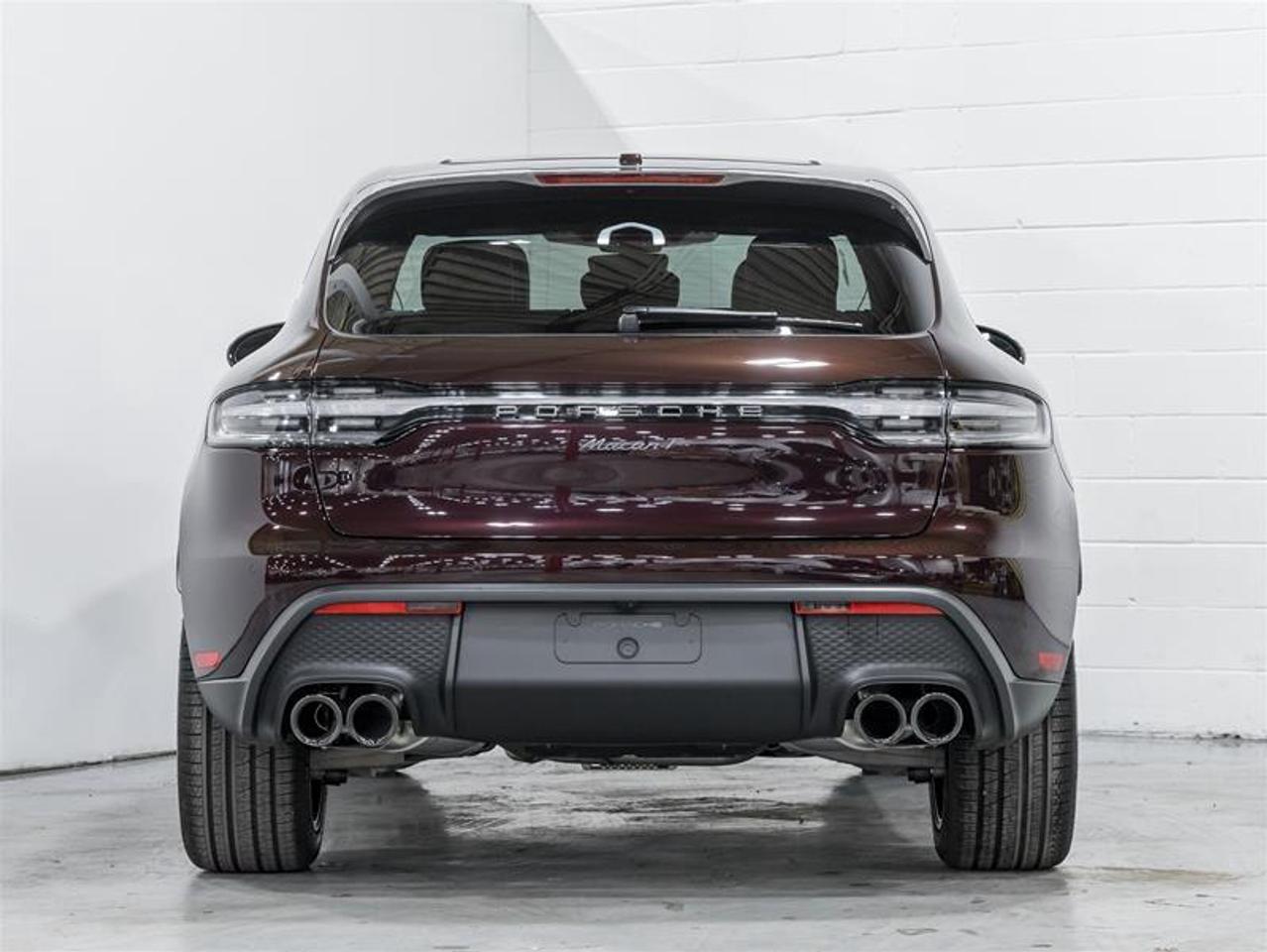 2026 Porsche Macan  Photo