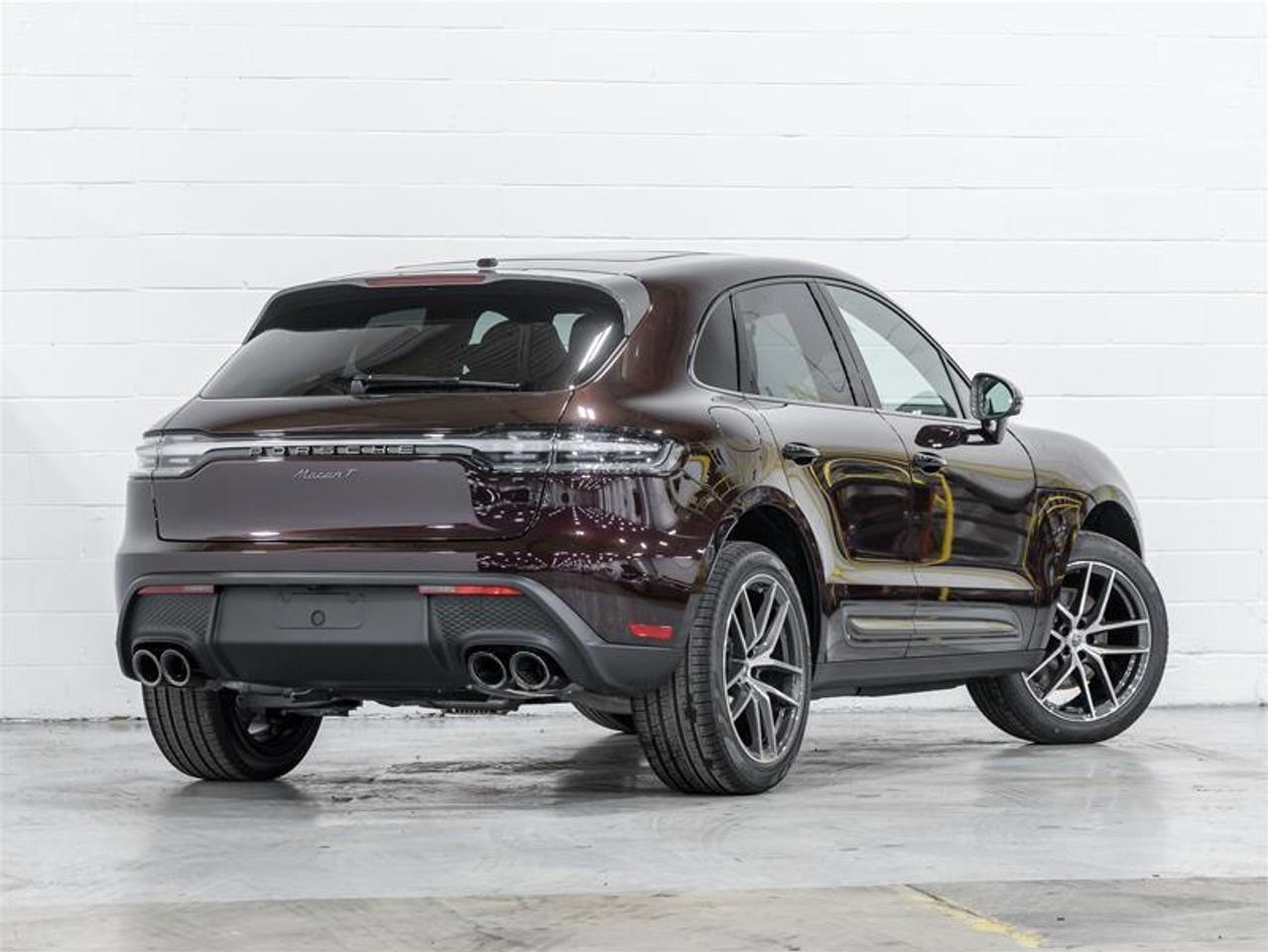 2026 Porsche Macan  Photo