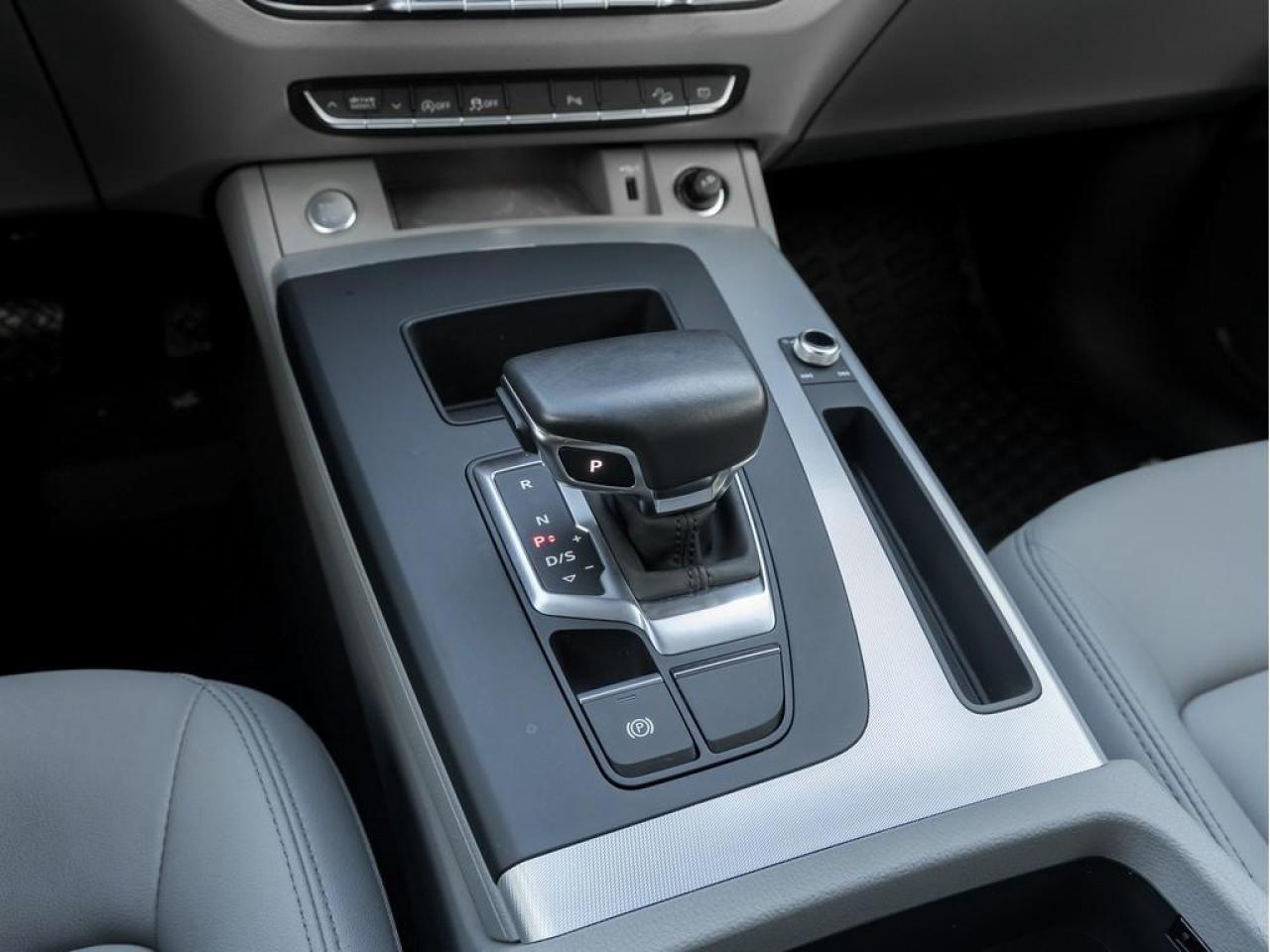 2022 Audi Q5 45 Progressiv 4dr All-Wheel Drive quattro Sport Utility Photo